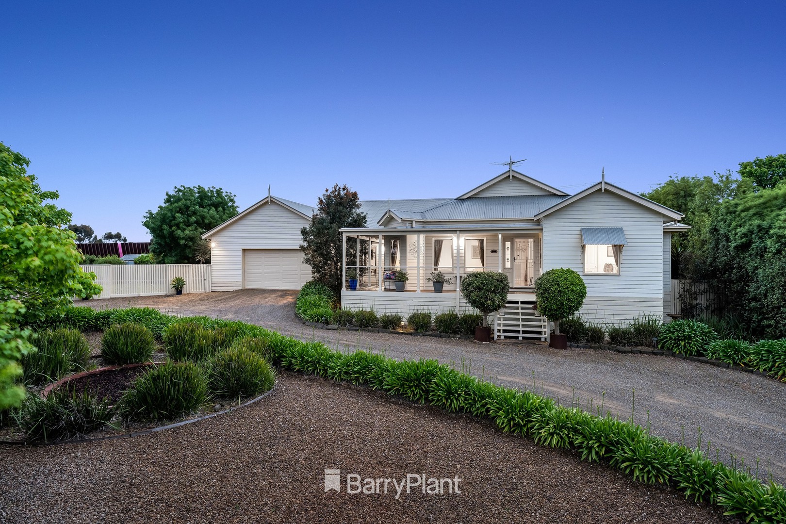 17-18 Barossa CourtWaurn Ponds, VIC 3216, Waurn Ponds - Thumbnail 2