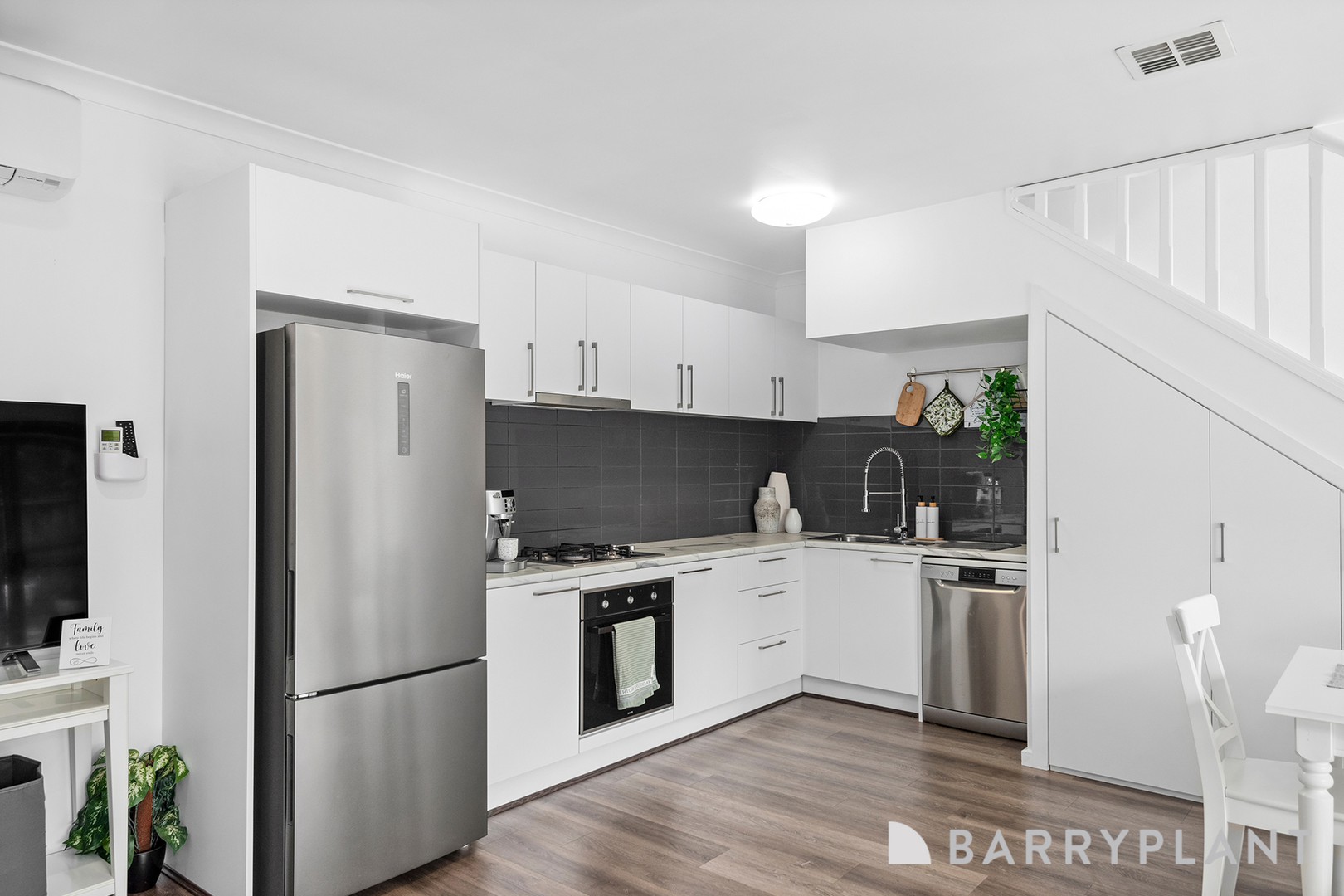 17/52-54 Shinners Avenue, Berwick, VIC 3806 - Thumbnail 2 - 20/05/2026