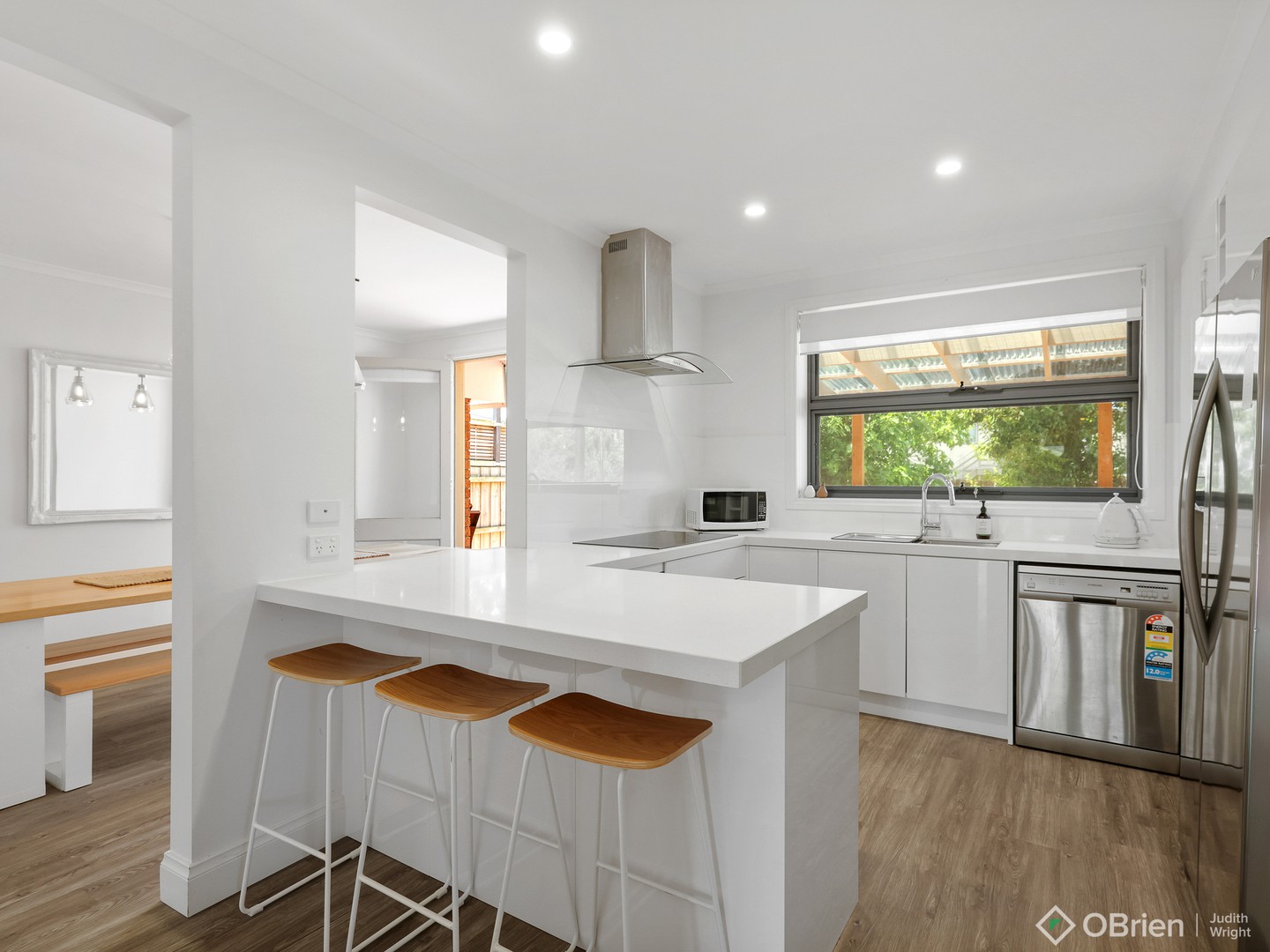 17 Albany Road, Cowes, VIC 3922, Cowes - Thumbnail 4