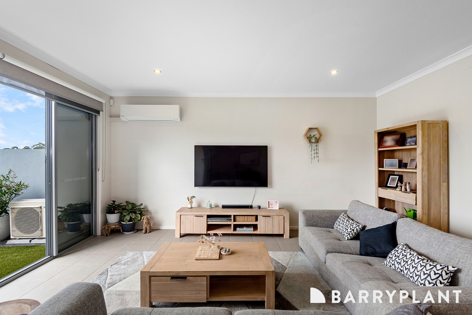 17 Albatross Drive, Pakenham, VIC 3810, Pakenham - Thumbnail 6