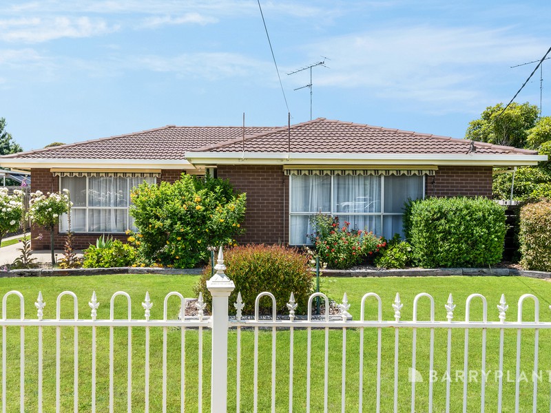 17 Anthony Street, Newcomb, VIC 3219 - Image - 01/12/2025