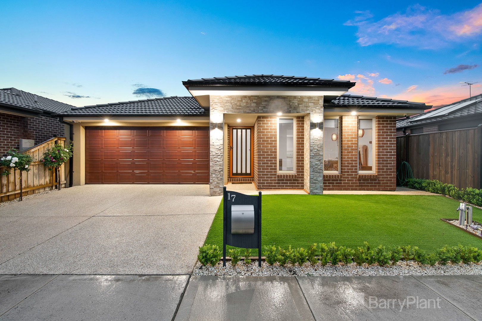 17 Avatar WayOfficer, VIC 3809
