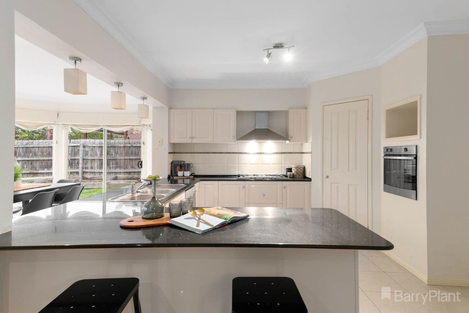 17 Avendon CourtNarre Warren South, VIC 3805, Narre Warren South - Thumbnail 7