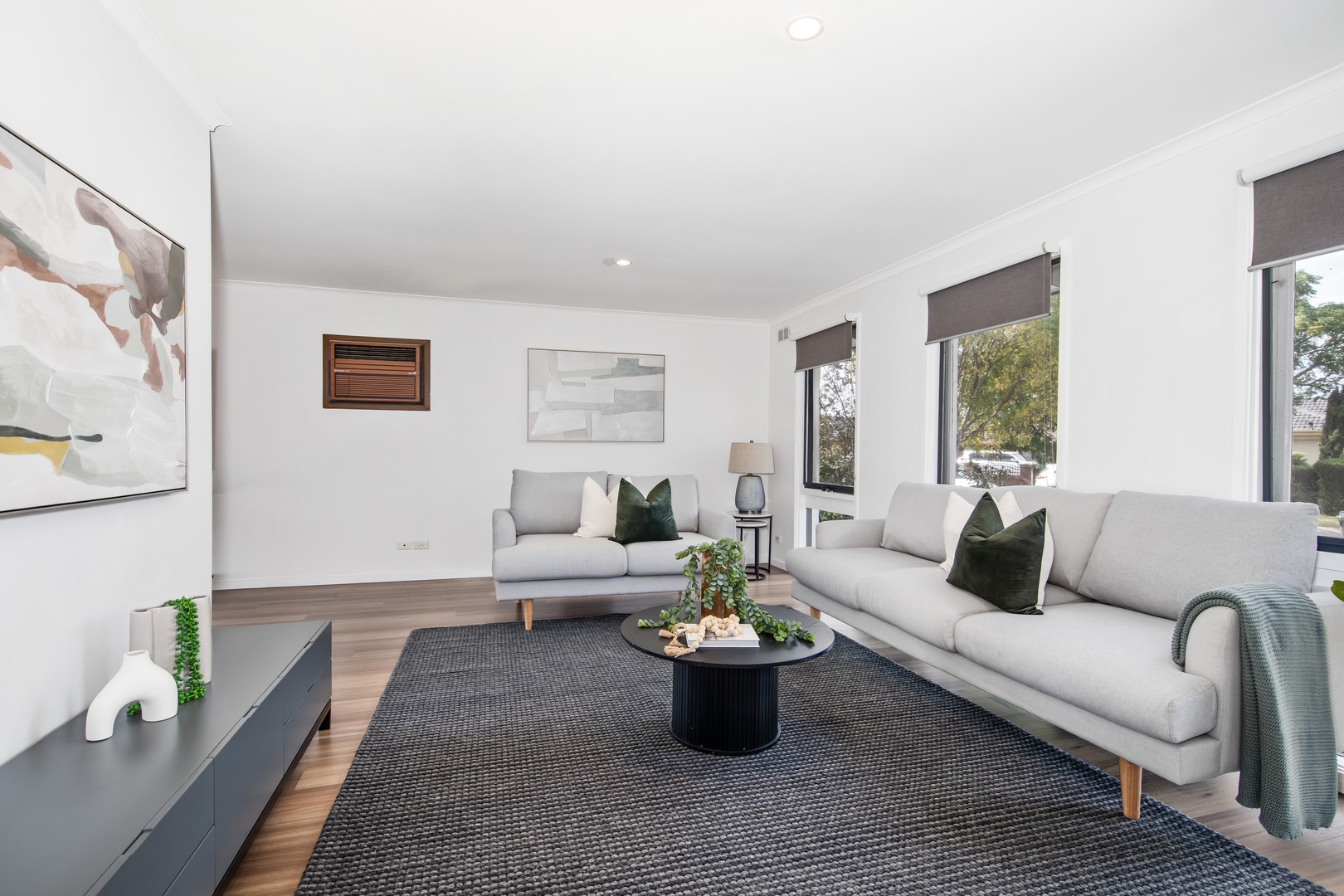 17 Aycliffe Drive, Deer Park, VIC 3023 - Thumbnail 2 - 30/04/2025