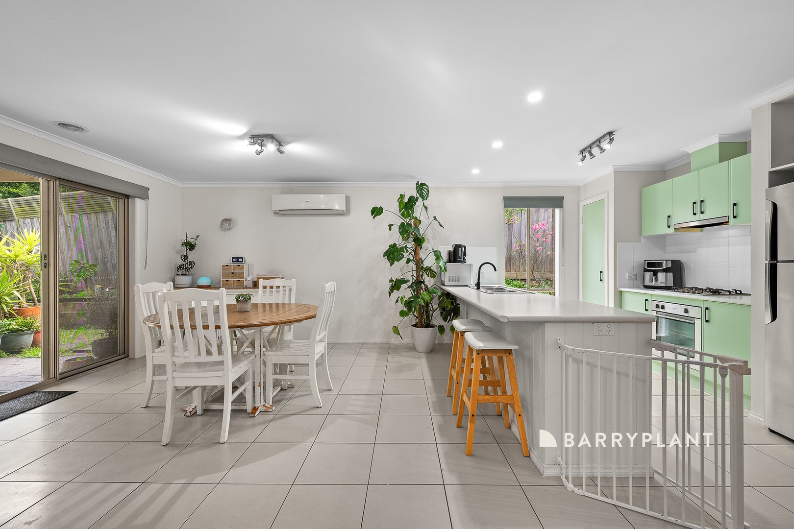 17 Ayesha Rise, Pakenham, VIC 3810, Pakenham - Thumbnail 5