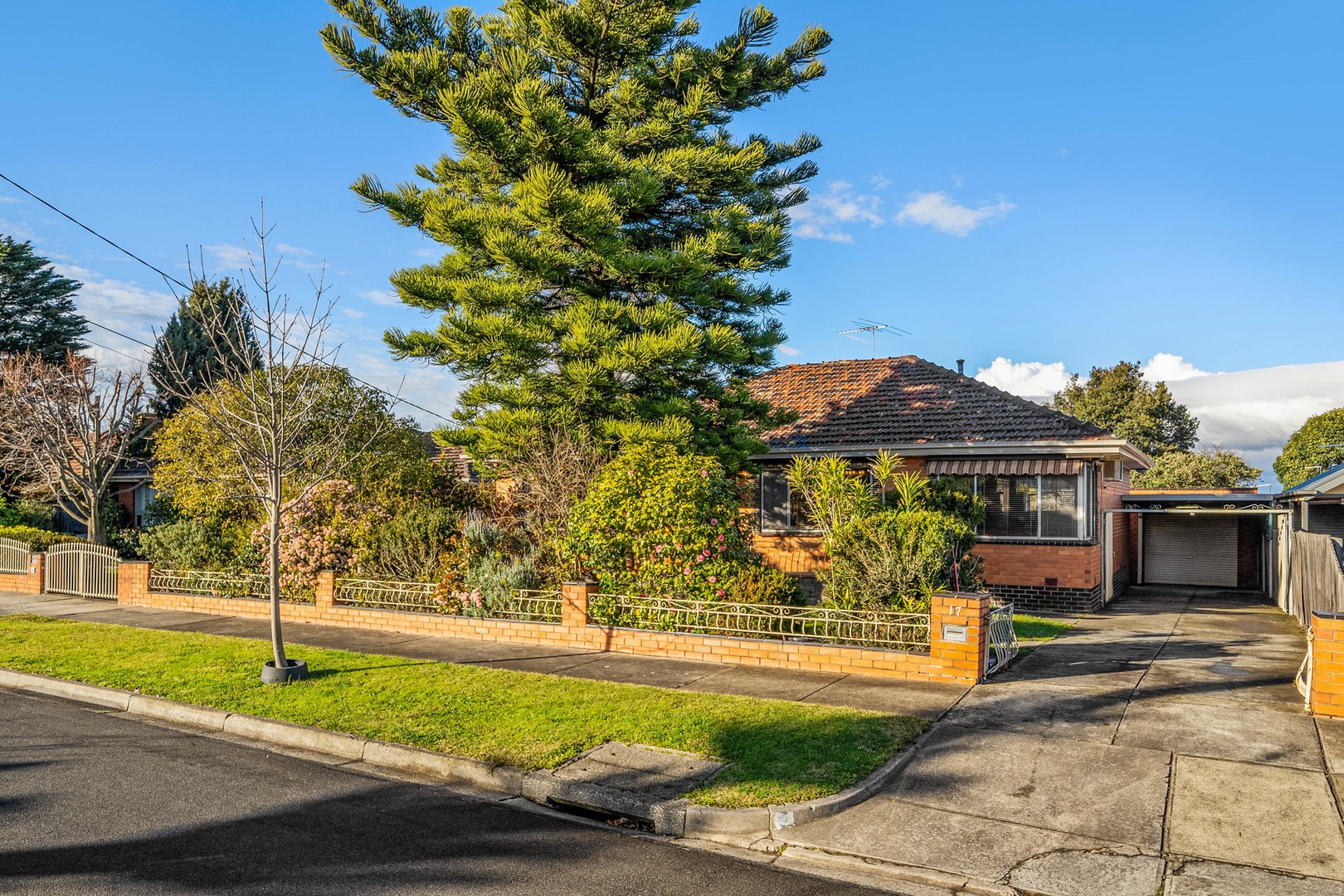 17 Banff Street, Reservoir, VIC 3073, Reservoir - Thumbnail 2