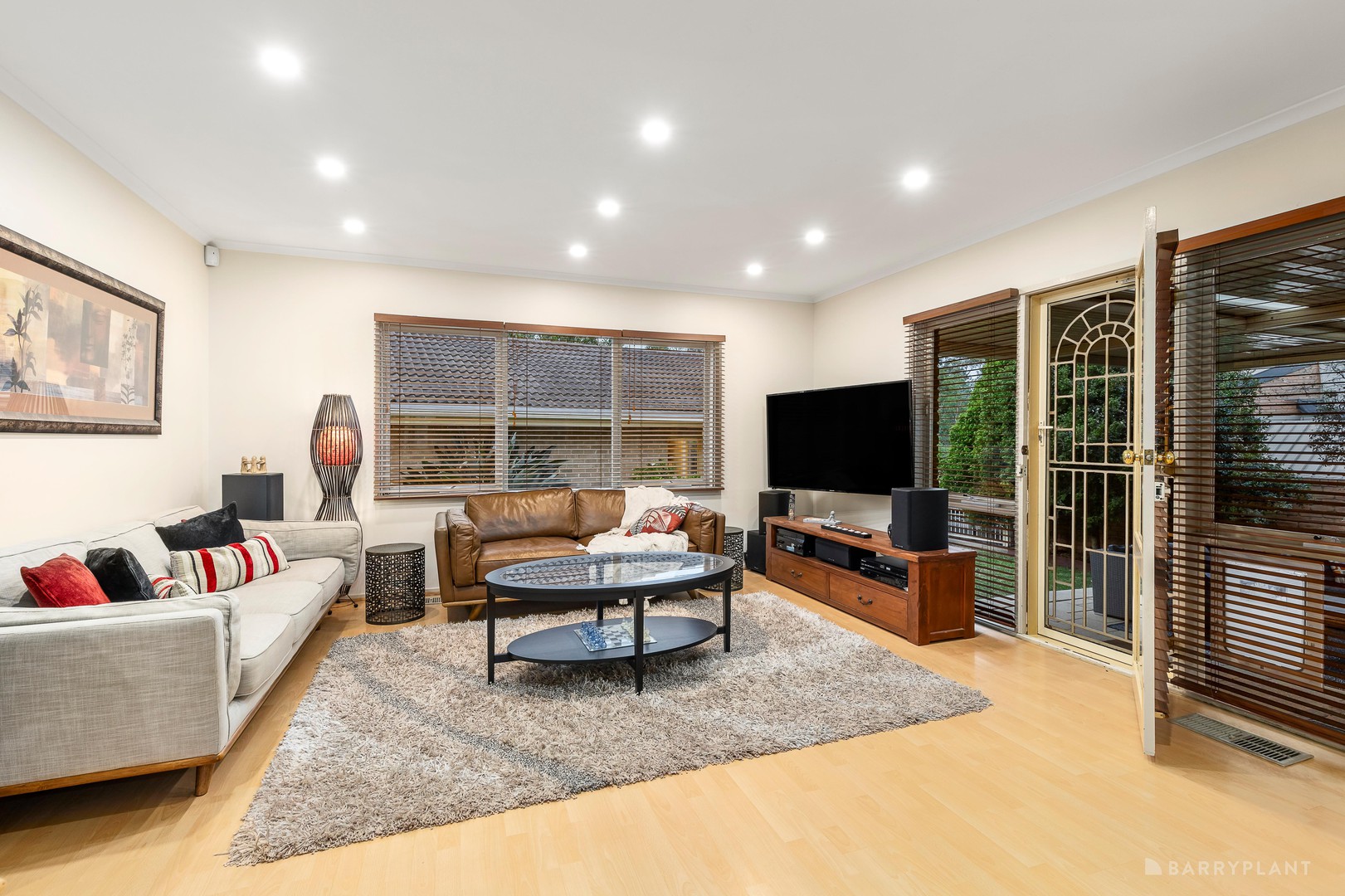 17 Bedervale Drive, Templestowe, VIC 3106 - Thumbnail 2 - 30/01/2026