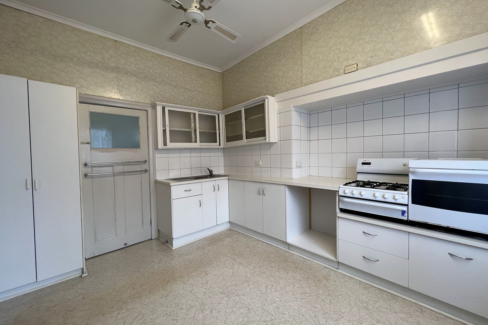 17 Belgrave Street, Coburg, VIC 3058, Coburg - Thumbnail 4