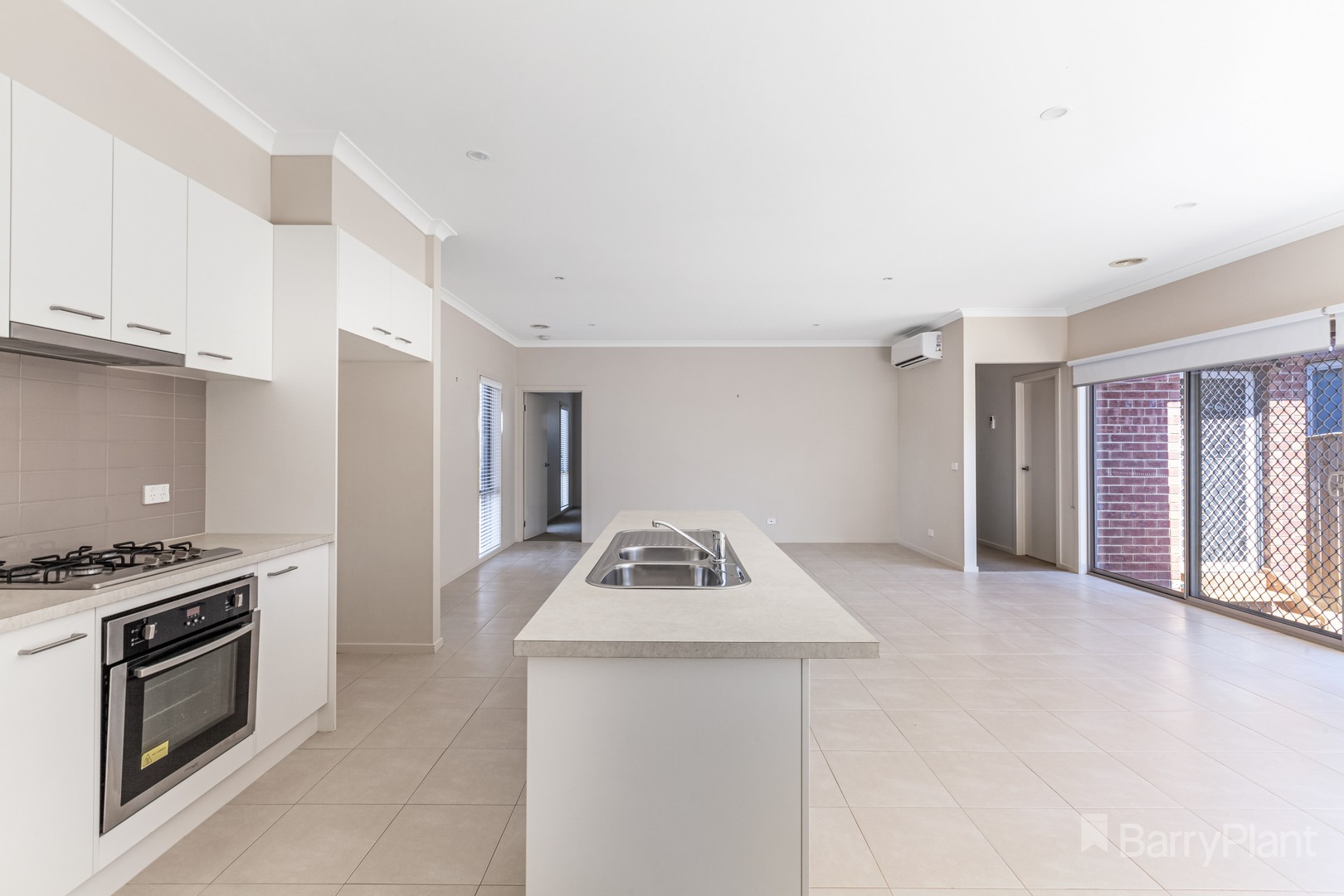 17 Berry Saltbush Dr, Wallan, VIC 3756, Wallan - Thumbnail 2