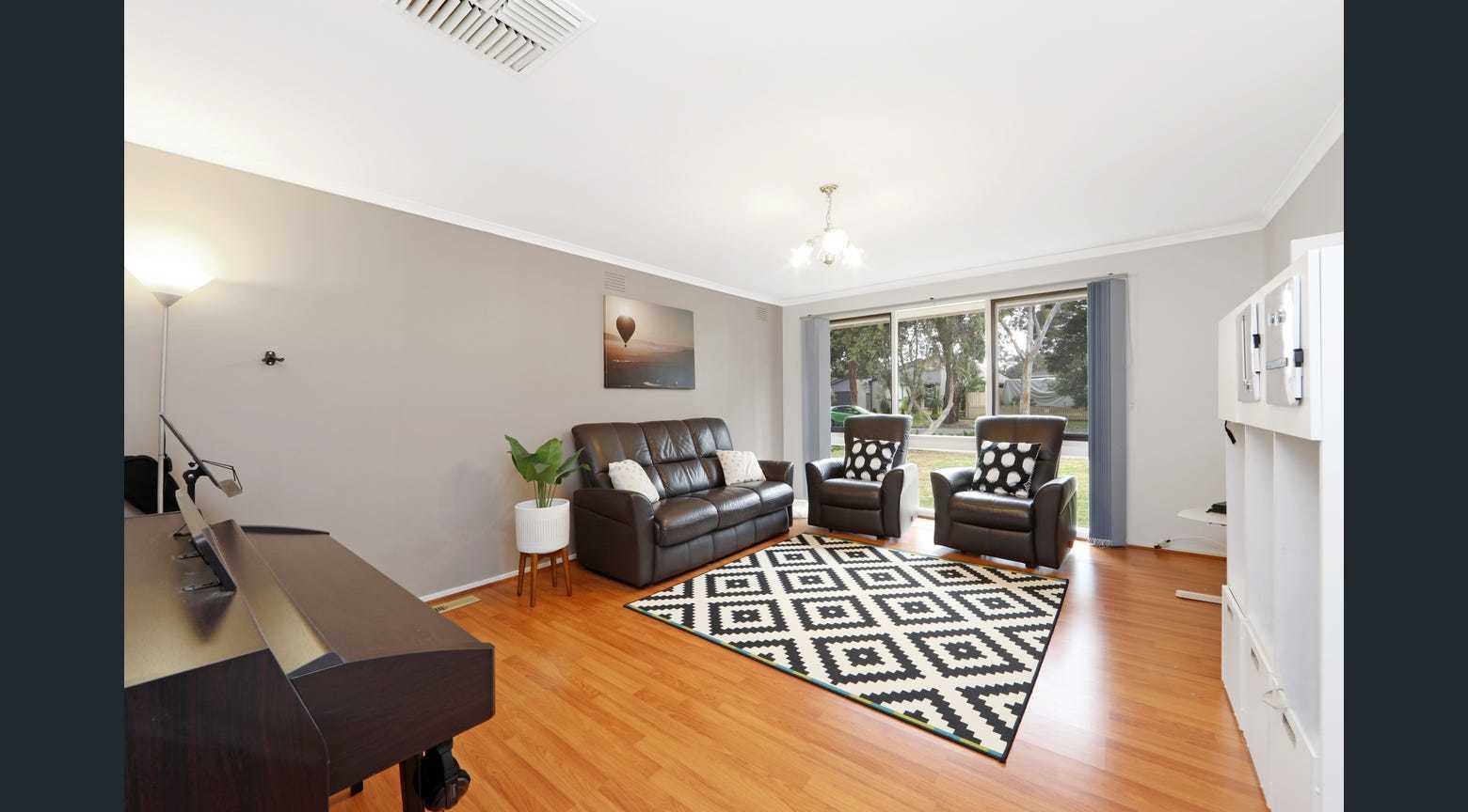 17 Bexsarm Crescent, Rowville, VIC 3178, Rowville - Thumbnail 2