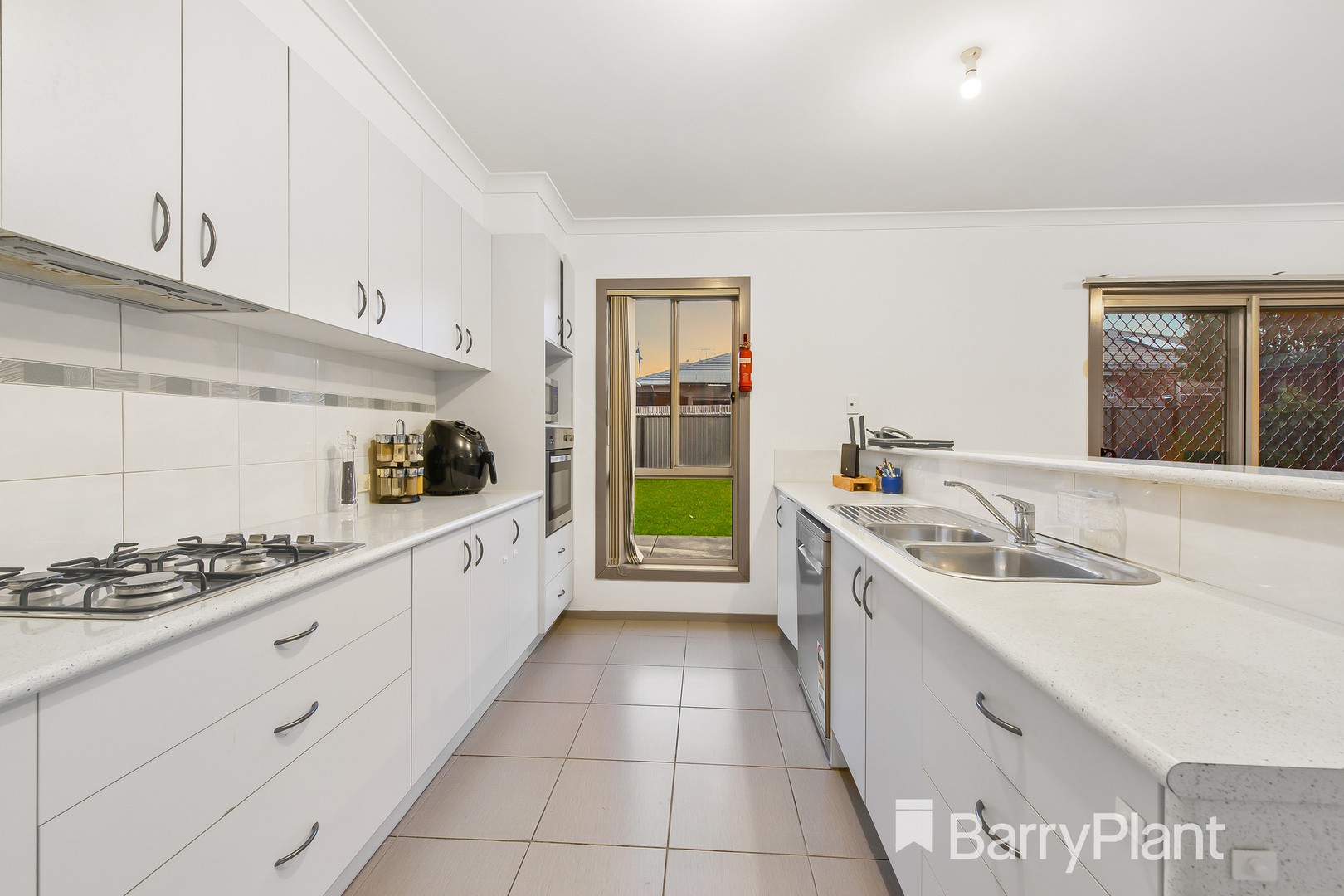 17 Blackbird Street, Tarneit, VIC 3029, Tarneit - Thumbnail 6