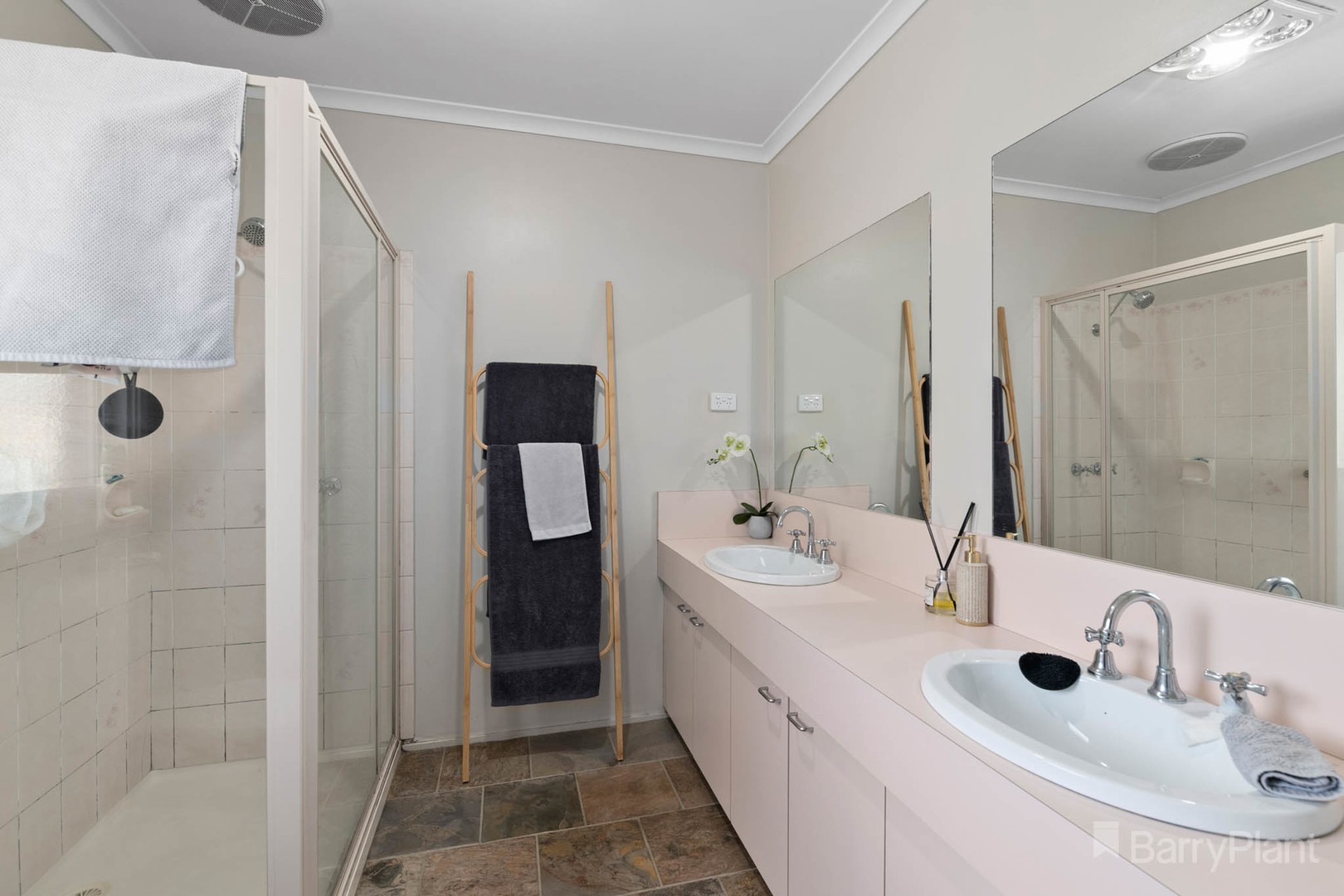 17 Boree CourtBerwick, VIC 3806, Berwick - Thumbnail 3