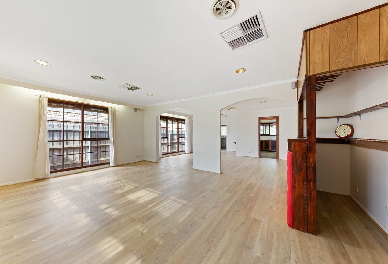 17 Brennan Street, Melton South, VIC 3338 - Thumbnail 2 - 27/01/2026