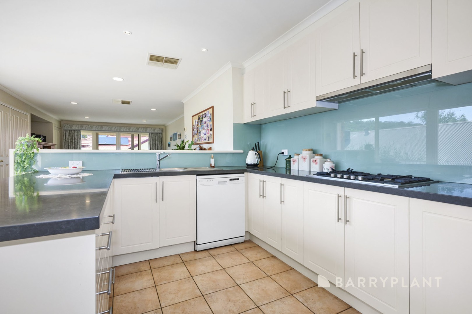 17 Bronte Court, Croydon North, VIC 3136, Croydon North - Thumbnail 5