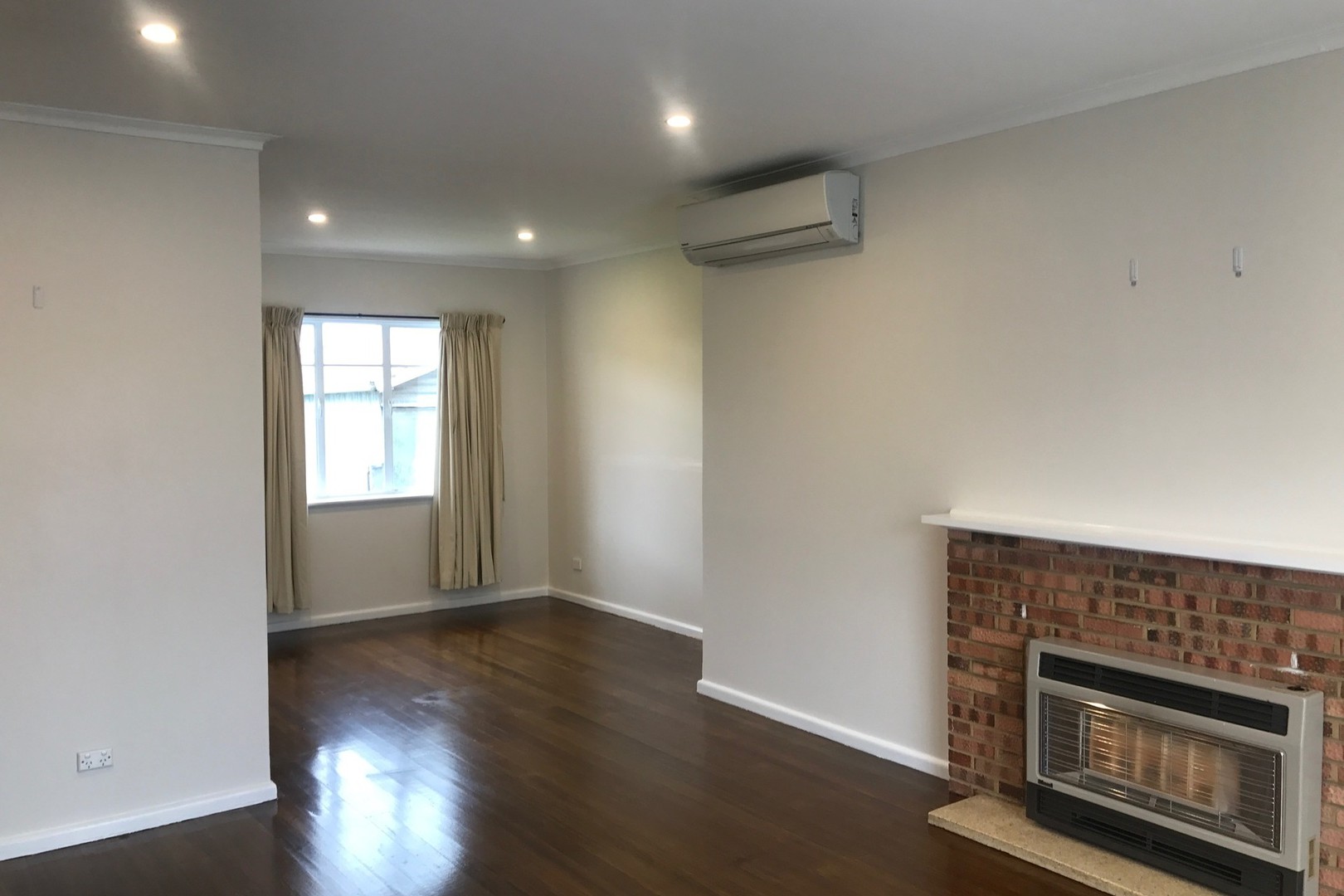 17 Burbank Drive, Reservoir, VIC 3073, Reservoir - Thumbnail 6