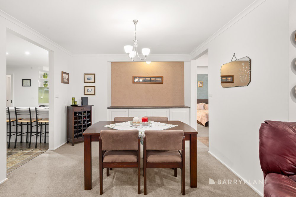 17 Burlington Crescent, Wantirna, VIC 3152, Wantirna - Thumbnail 5