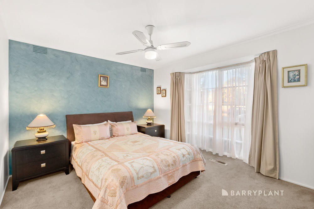 17 Burlington Crescent, Wantirna, VIC 3152, Wantirna - Thumbnail 6