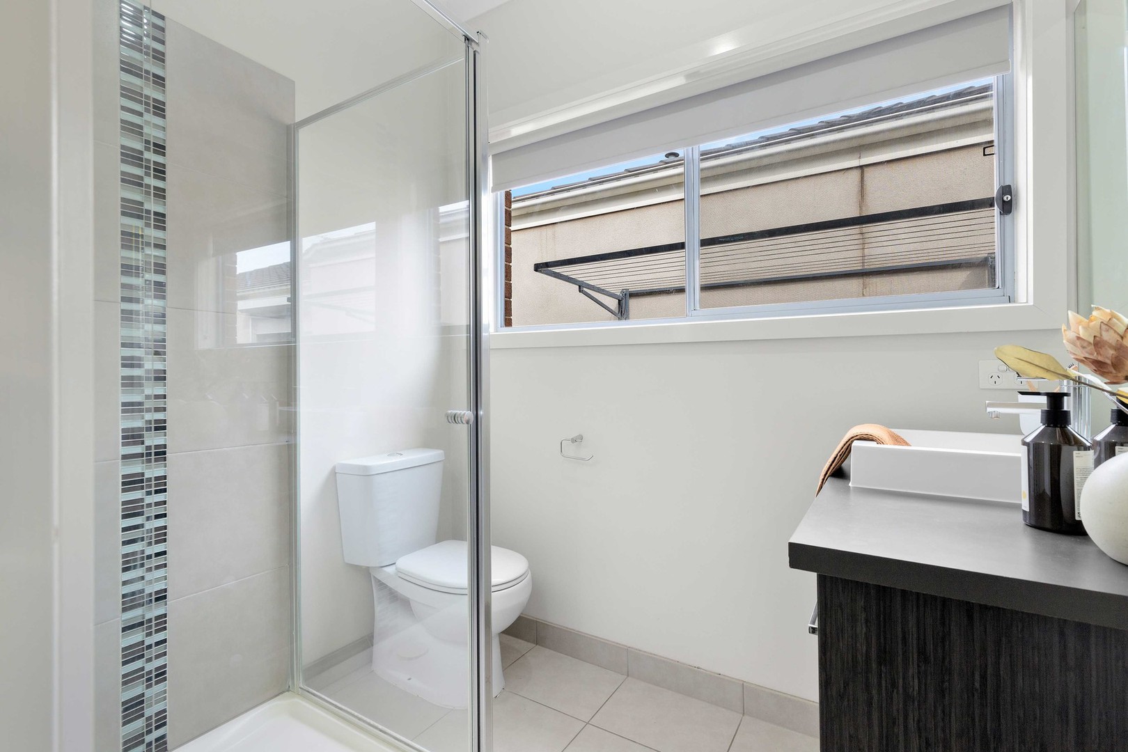 17 Bursaria Drive, Caroline Springs, VIC 3023, Caroline Springs - Thumbnail 8