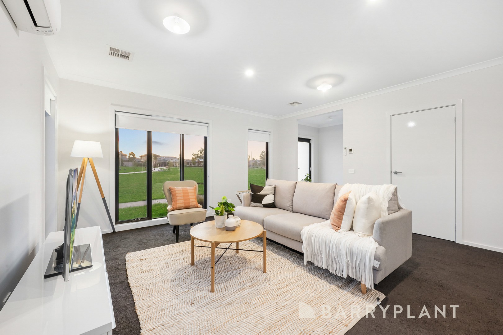 17 Cabin Walk, Tarneit, VIC 3029 - Thumbnail 2 - 03/04/2025