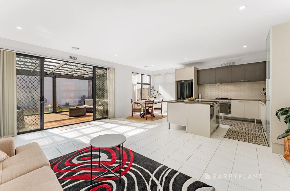 17 Camville Road, Mulgrave, VIC 3170 - Thumbnail 2 - 01/05/2025