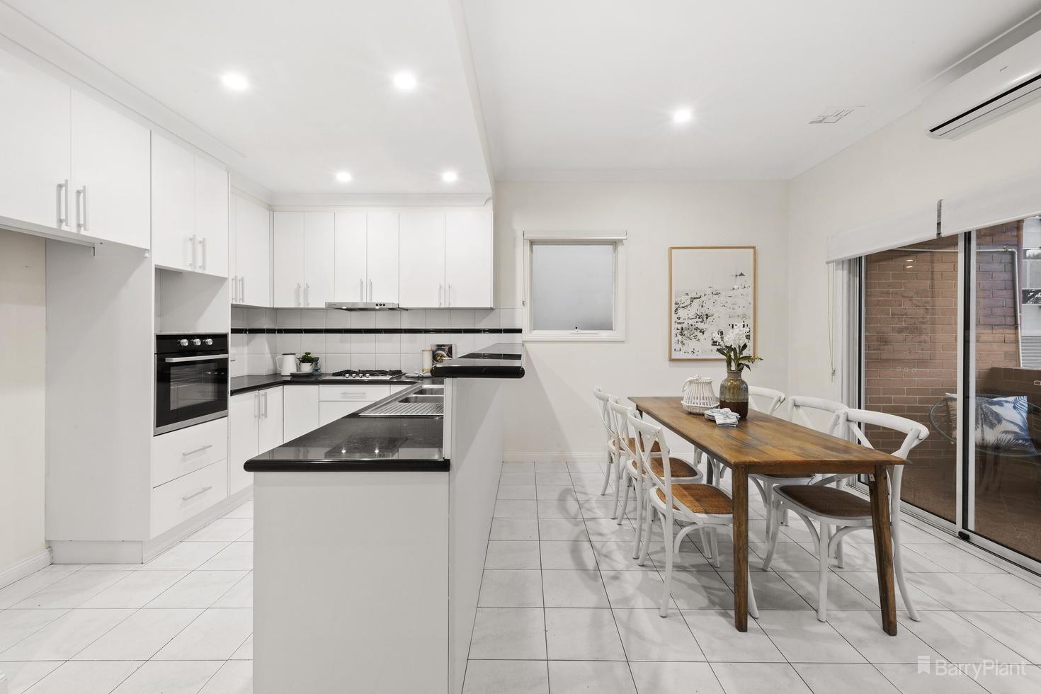17 Carnarvon Street, Doncaster, VIC 3108, Doncaster - Thumbnail 3