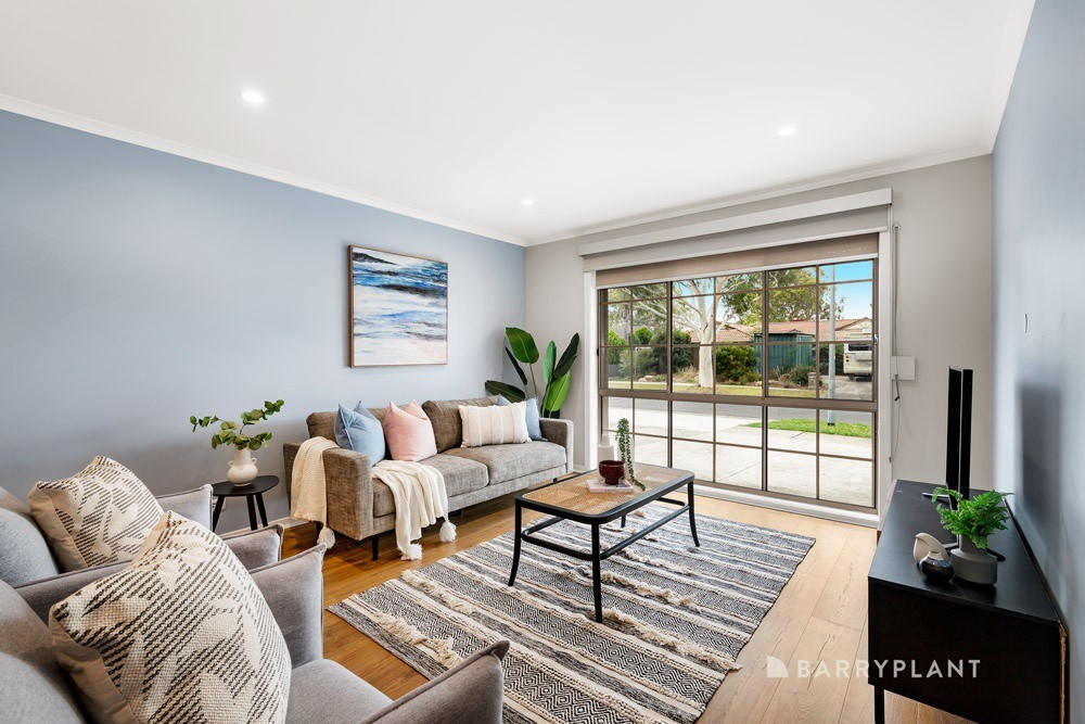 17 Carroll Crescent, Mill Park, VIC 3082, Mill Park - Thumbnail 2