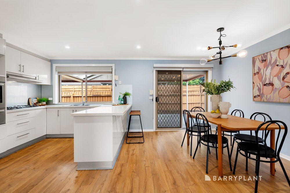 17 Carroll Crescent, Mill Park, VIC 3082, Mill Park - Thumbnail 4