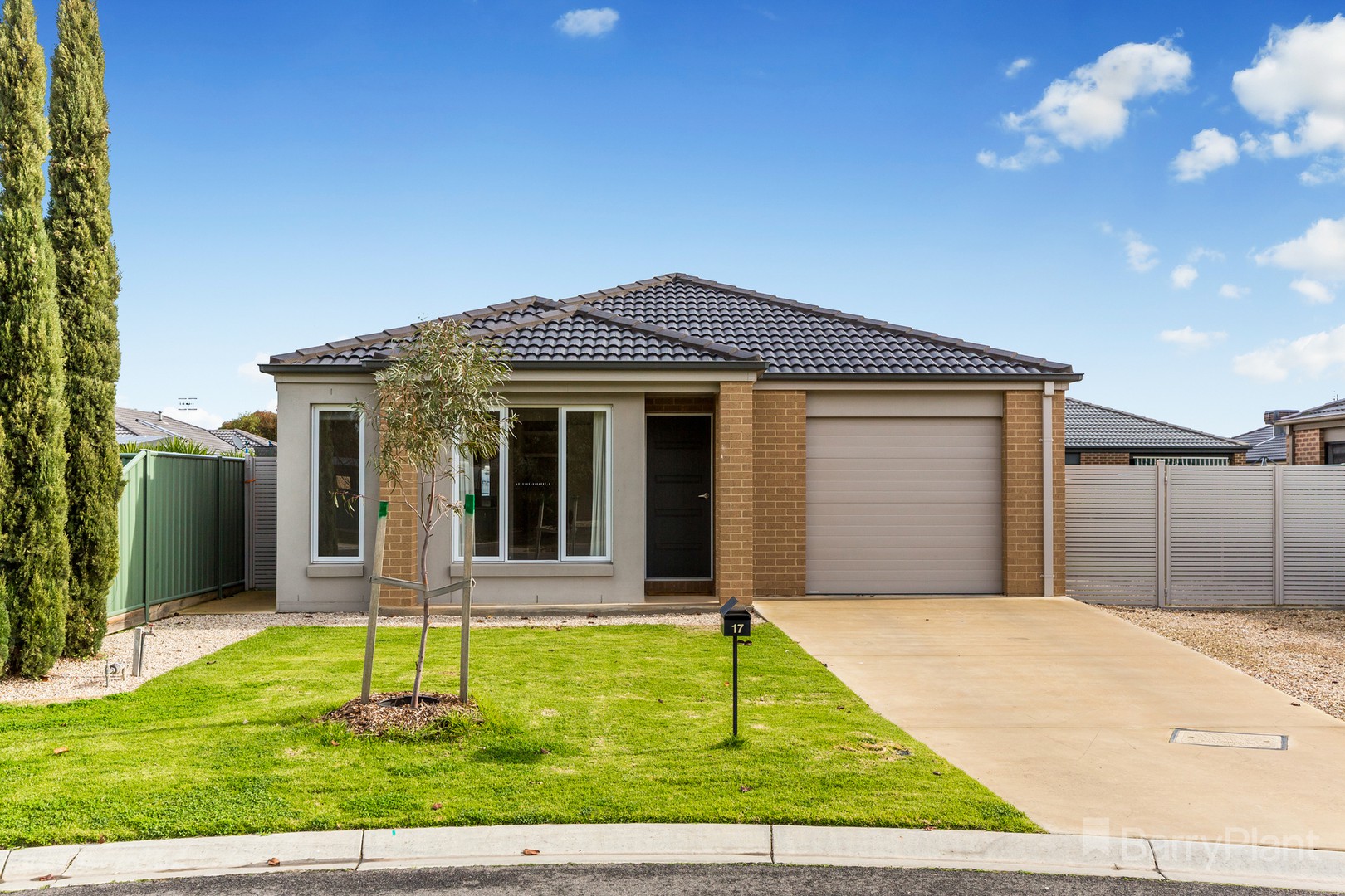 17 Caulfield Drive, Ascot, VIC 3551 - Thumbnail 1 - 27/06/2022