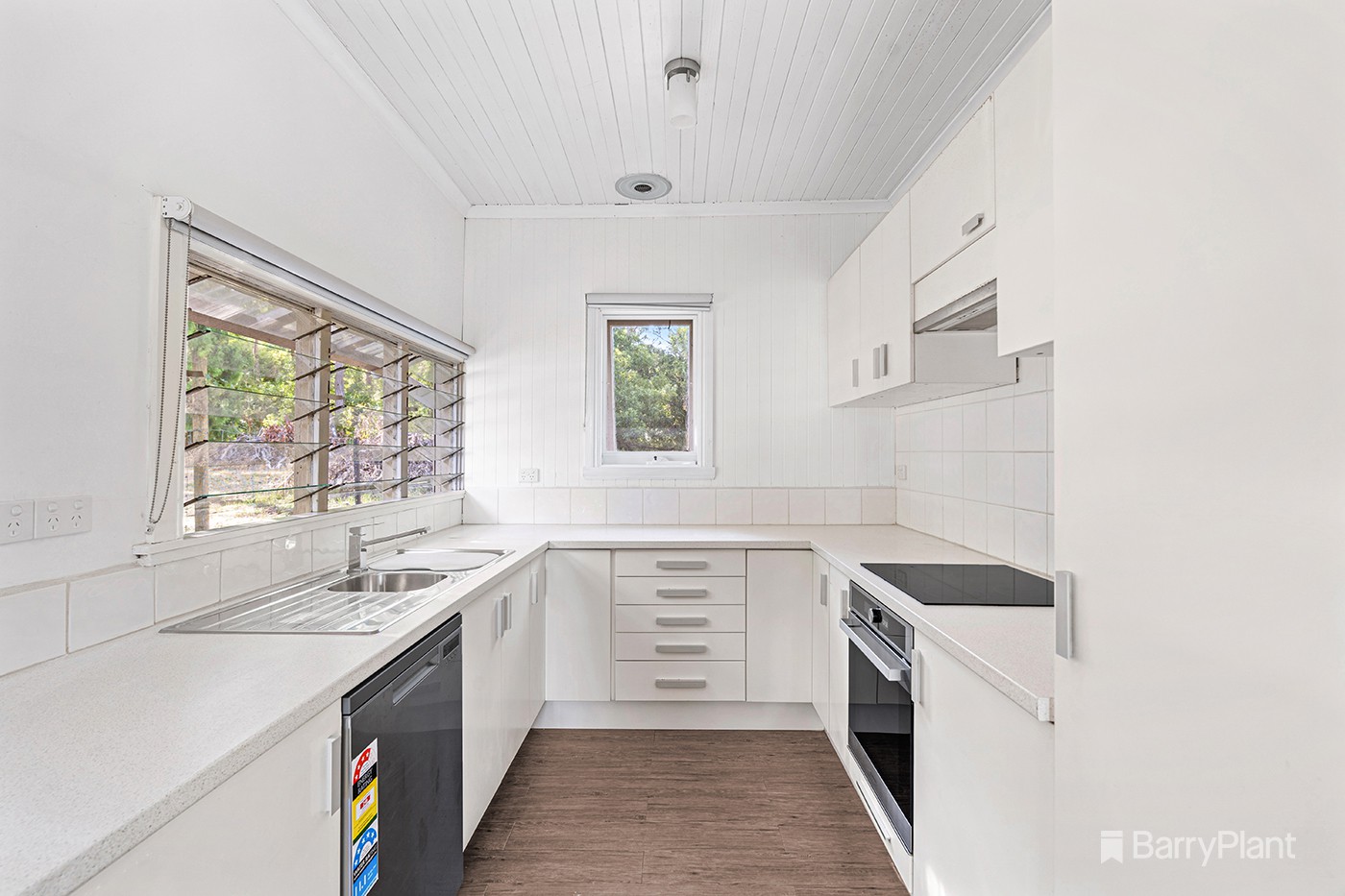 17 Centre Grove, Healesville, VIC 3777, Healesville - Thumbnail 2