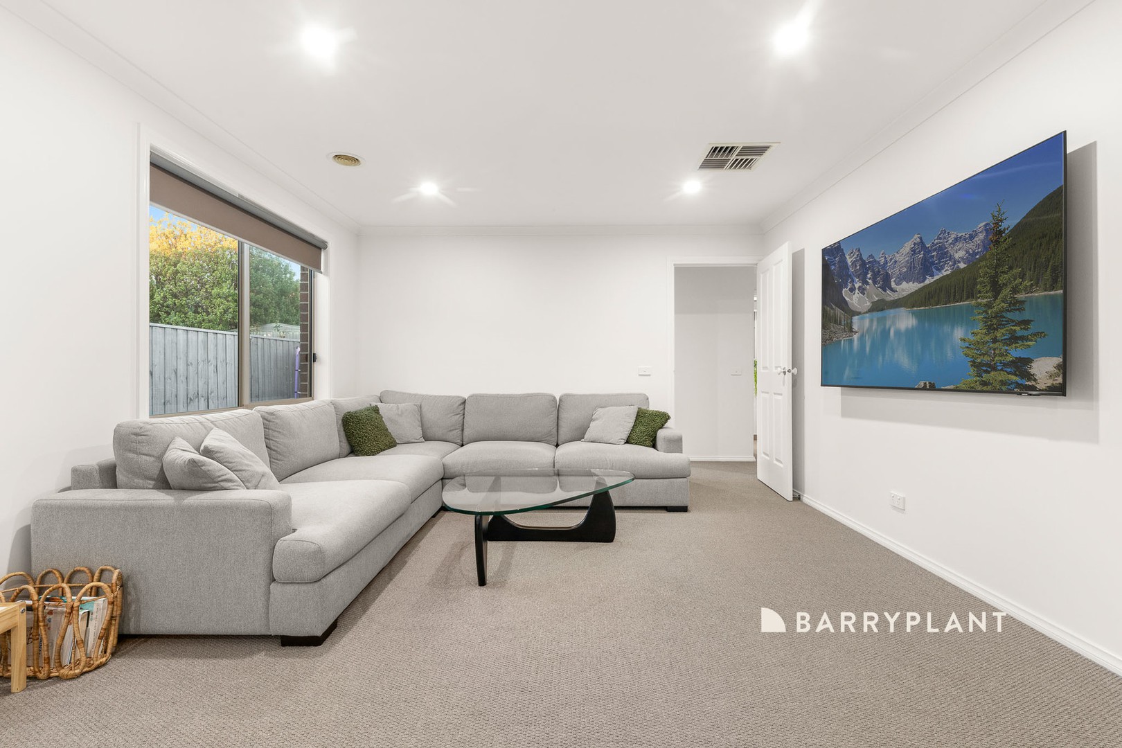 17 Cherrington Avenue, Officer, VIC 3809, Officer - Thumbnail 4