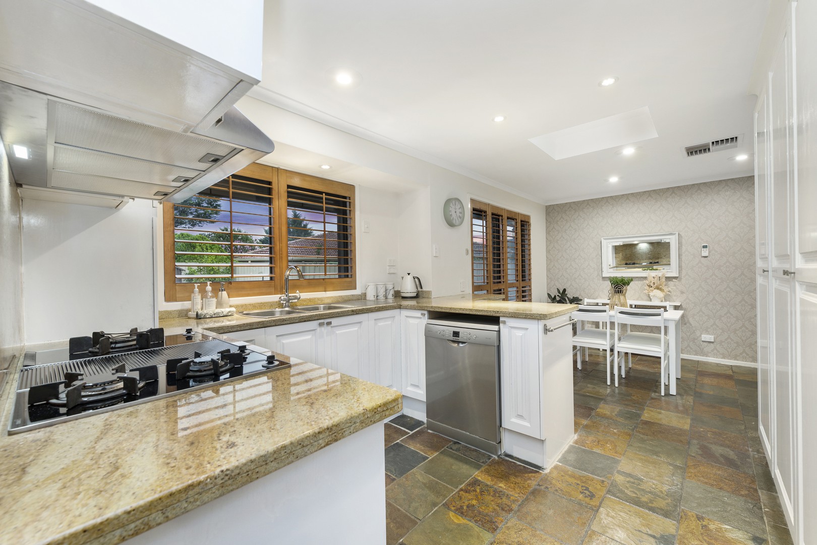 17 Condor Place, Taylors Lakes, VIC 3038, Taylors Lakes - Thumbnail 5