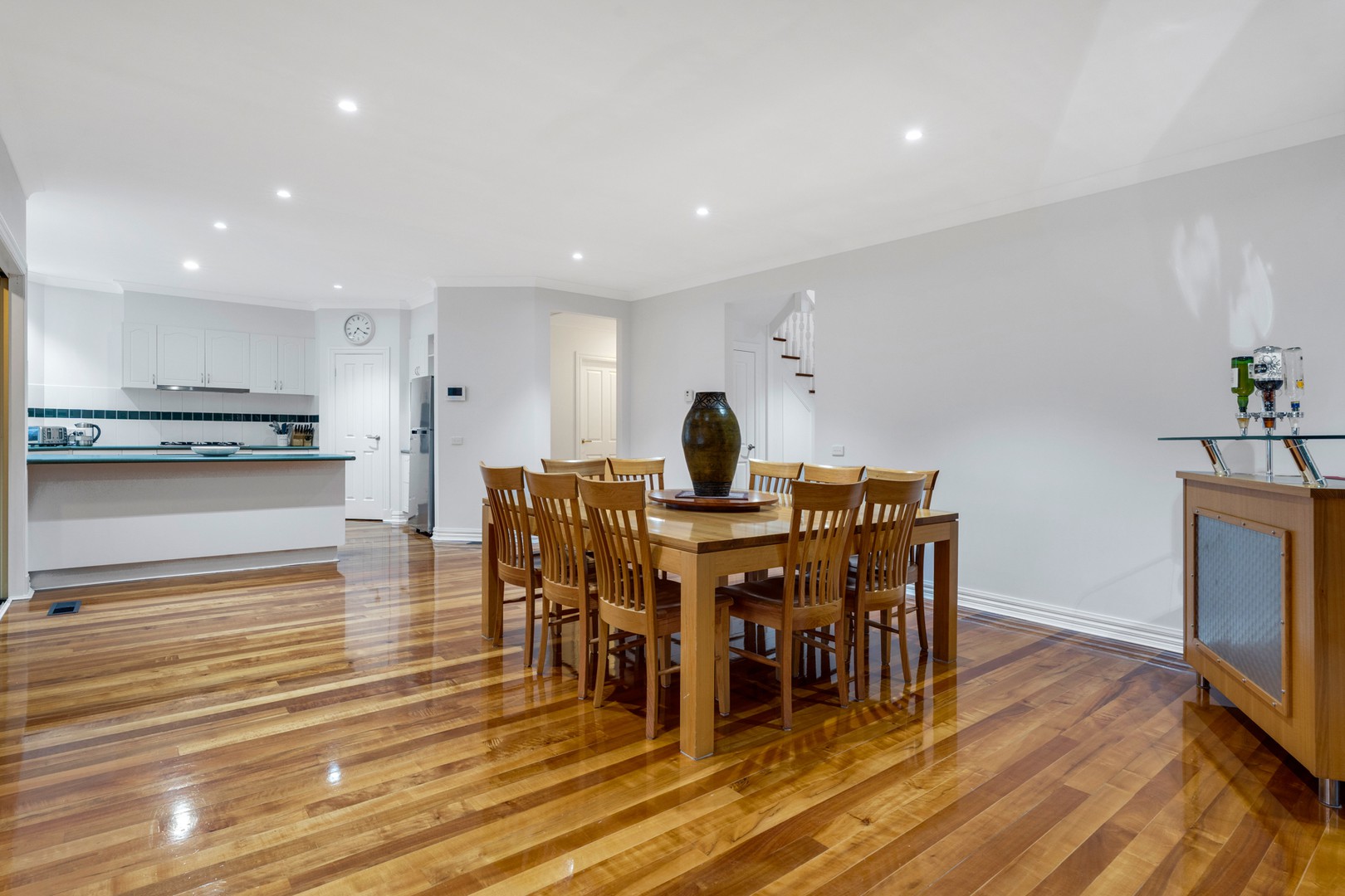 17 Crestmont Terrace, Craigieburn, VIC 3064, Craigieburn - Thumbnail 8