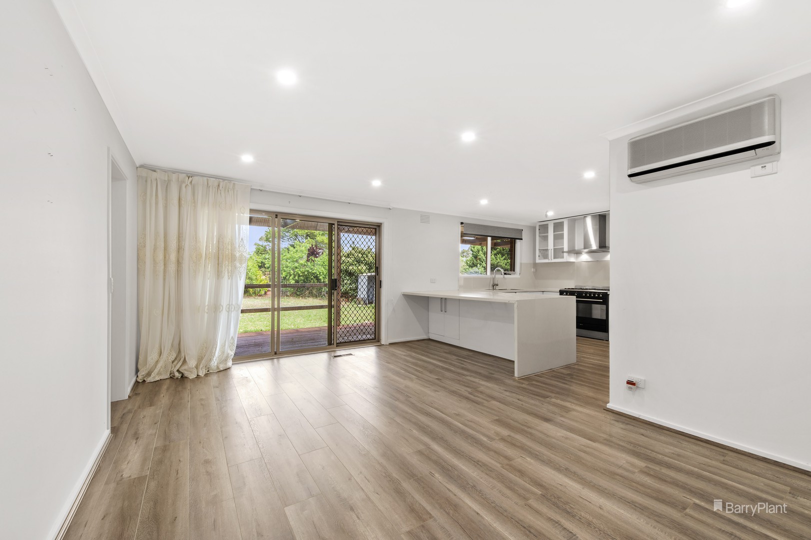 17 Crofton Terrace, Doncaster East, VIC 3109, Doncaster East - Thumbnail 4