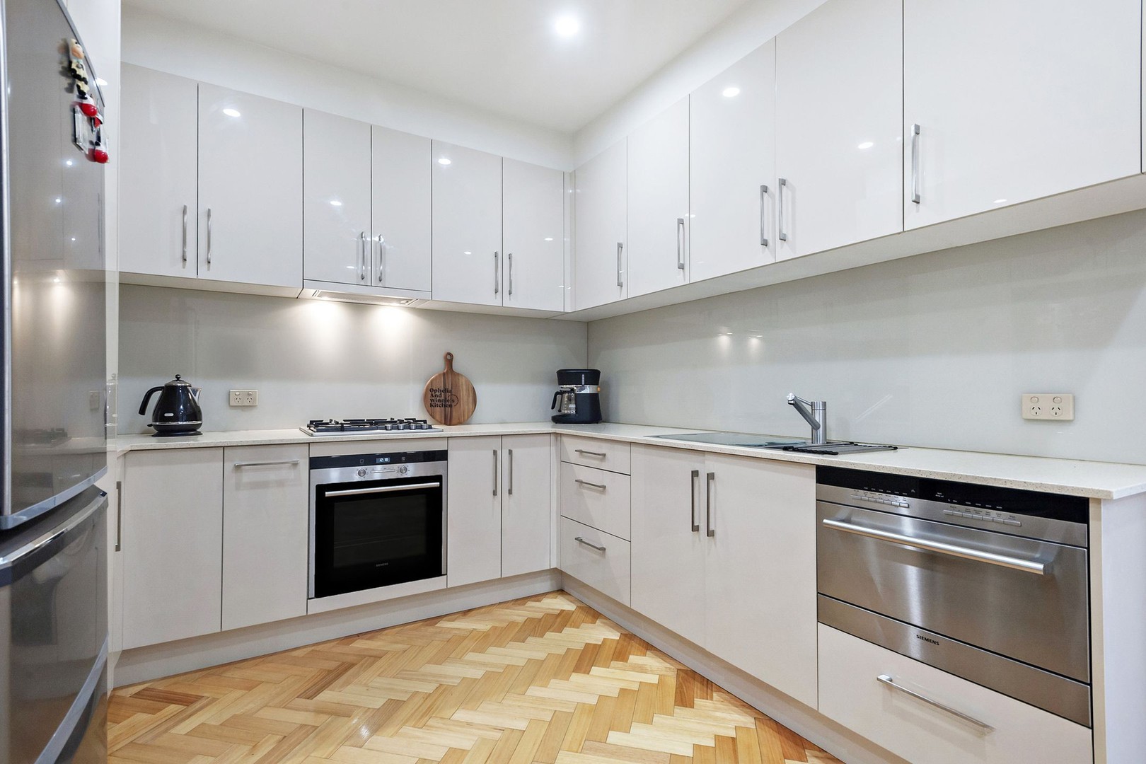 17 Cromwell Place, South Yarra, VIC 3141, South Yarra - Thumbnail 5
