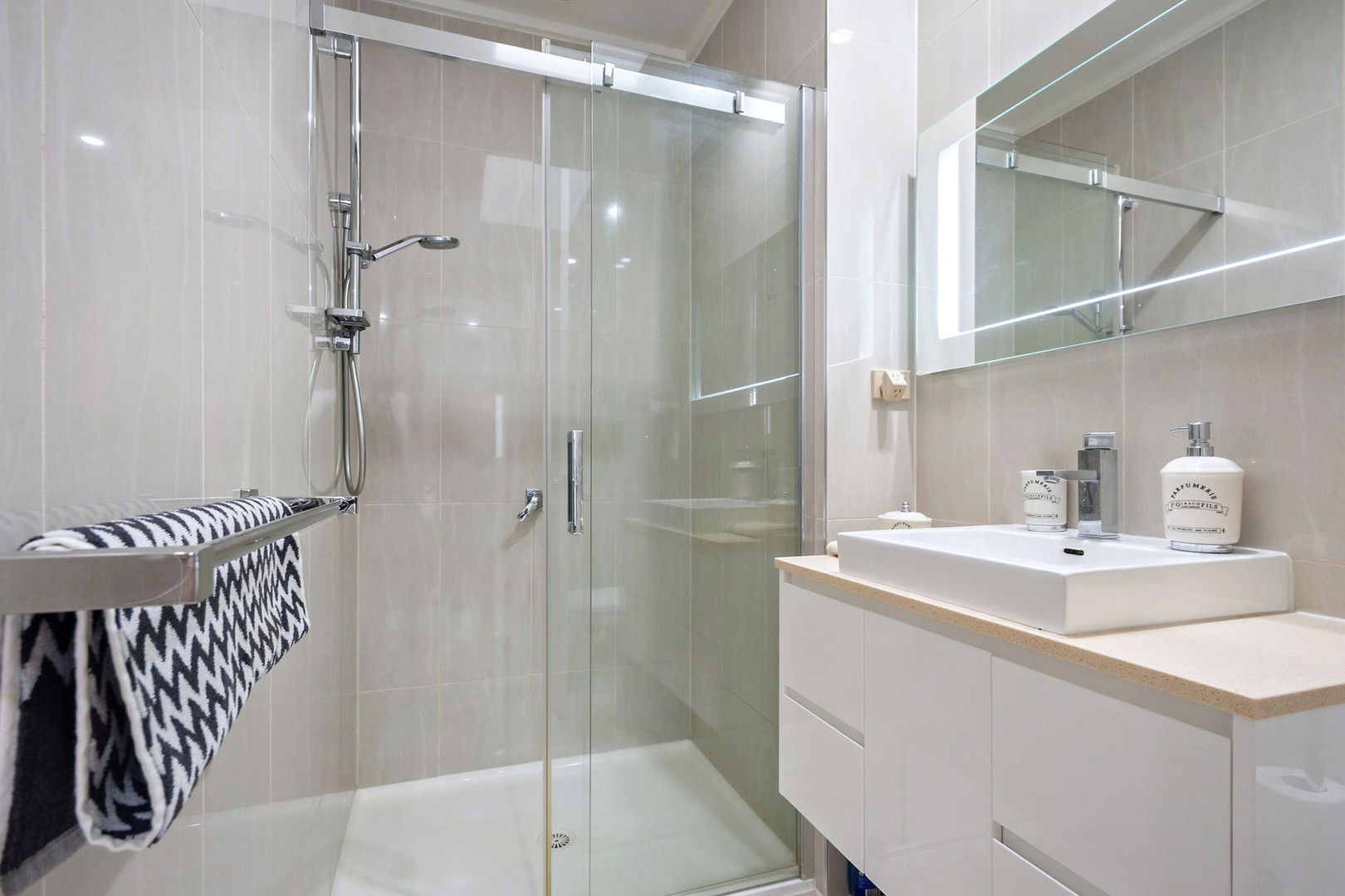 17 Cromwell Place, South Yarra, VIC 3141, South Yarra - Thumbnail 6