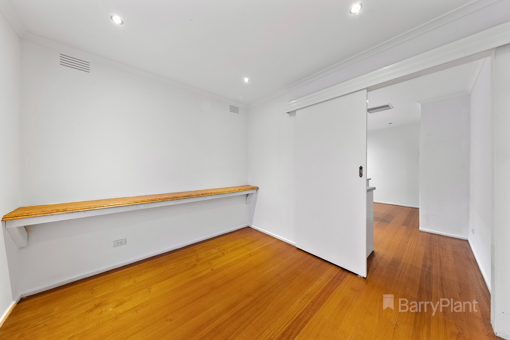 17 Cromwell Road, Kings Park, VIC 3021, Kings Park - Thumbnail 5