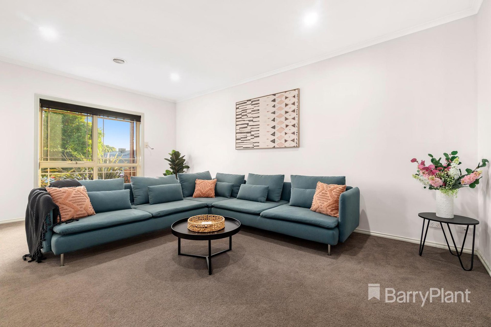 17 Delacombe Drive, Mill Park, VIC 3082, Mill Park - Thumbnail 2