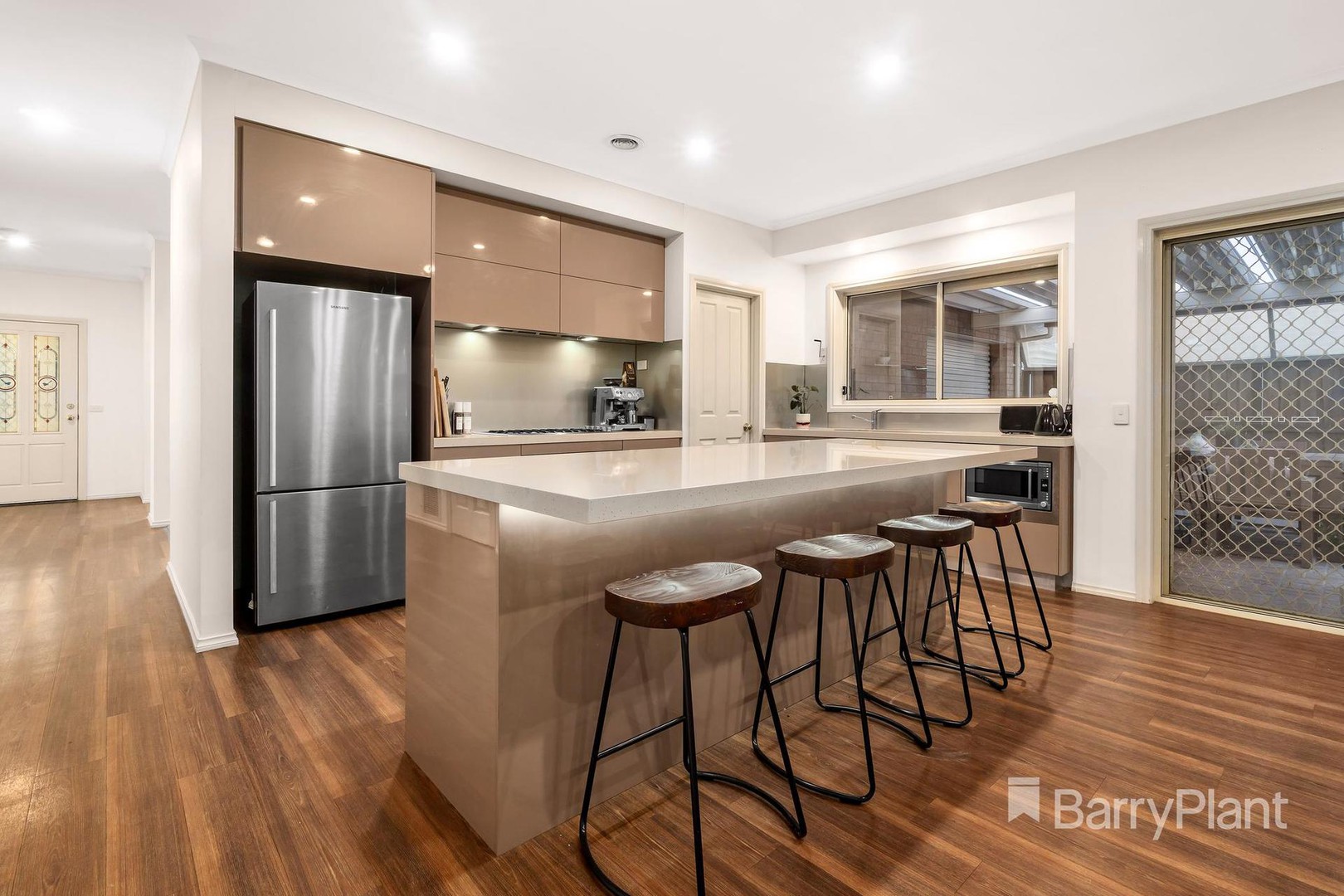 17 Delacombe Drive, Mill Park, VIC 3082, Mill Park - Thumbnail 3