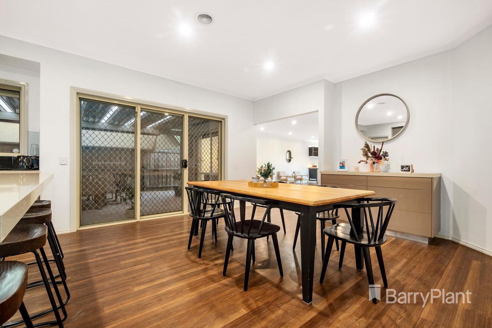 17 Delacombe Drive, Mill Park, VIC 3082, Mill Park - Thumbnail 5