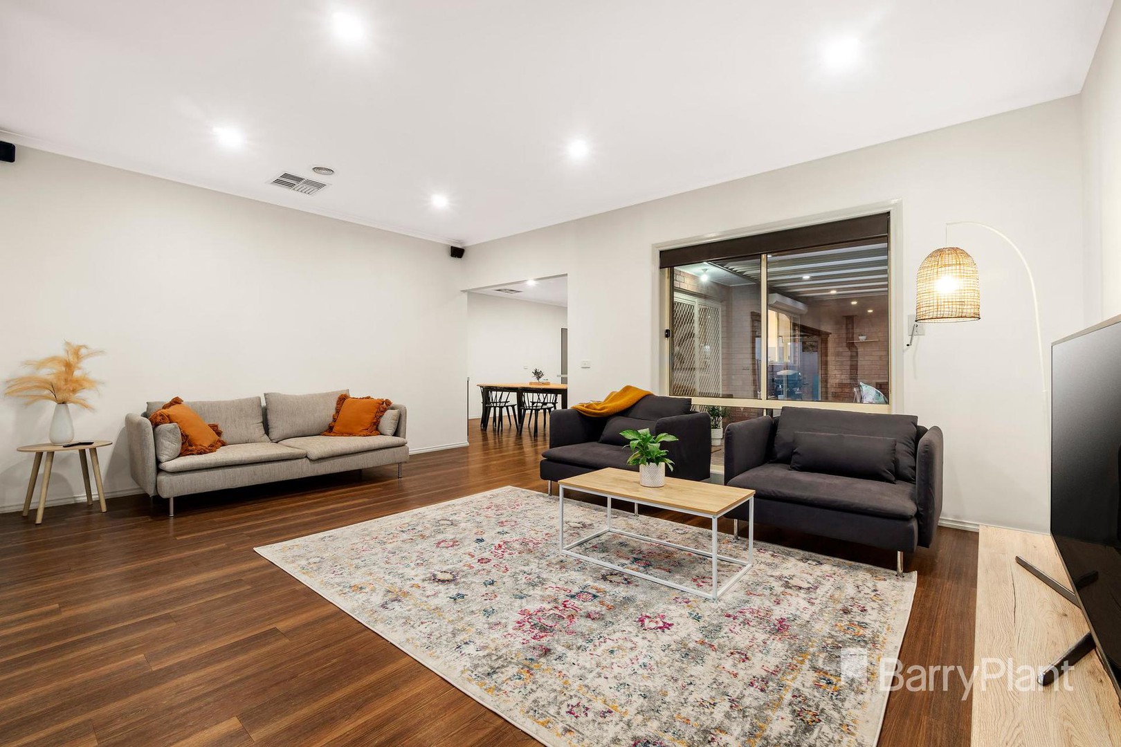17 Delacombe Drive, Mill Park, VIC 3082, Mill Park - Thumbnail 6