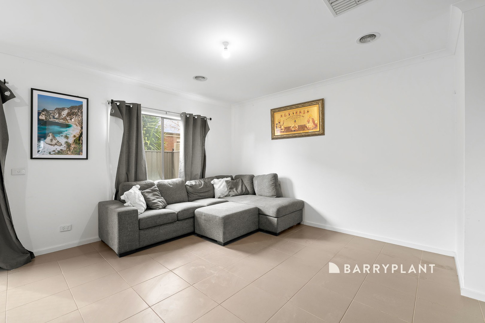 17 Dellinea Street, Cranbourne North, VIC 3977, Cranbourne North - Thumbnail 6