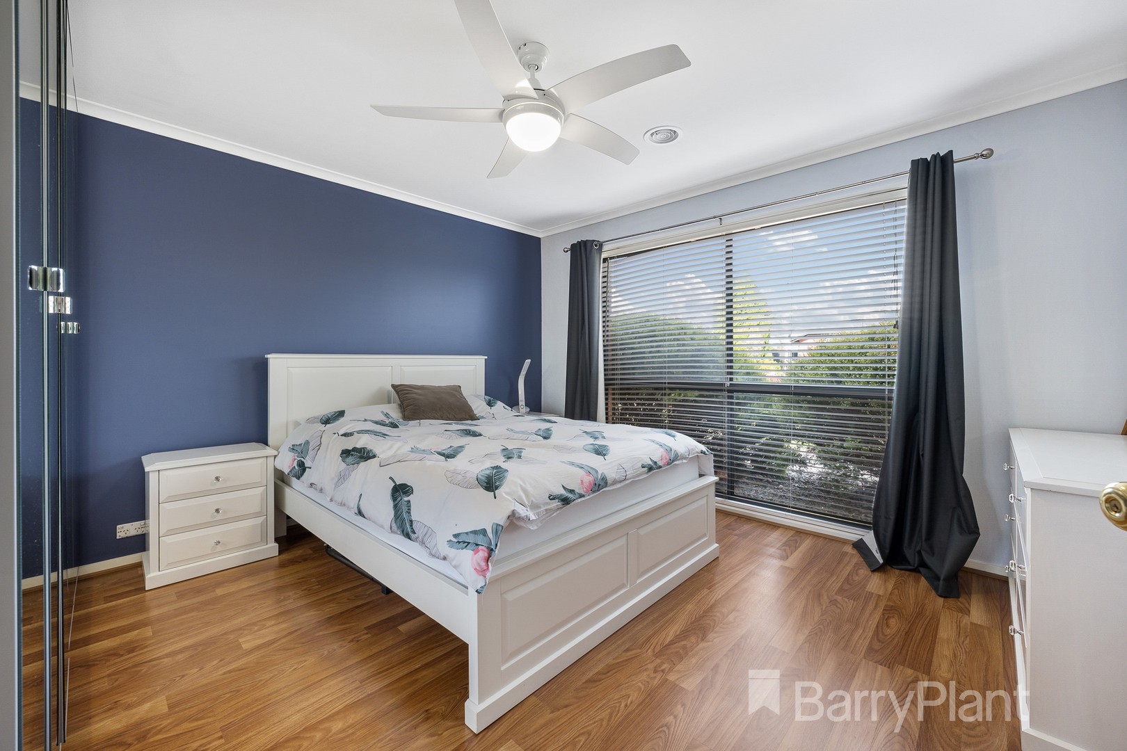 17 Deloraine Drive, Hoppers Crossing, VIC 3029 - Thumbnail 2 - 02/11/2021