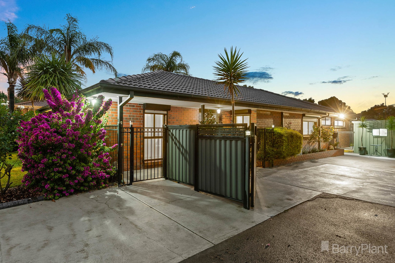 17 Denver Drive, Narre Warren, VIC 3805, Narre Warren - Thumbnail 2