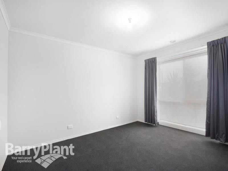 17 Dianella Close, Pakenham, VIC 3810, Pakenham - Thumbnail 4