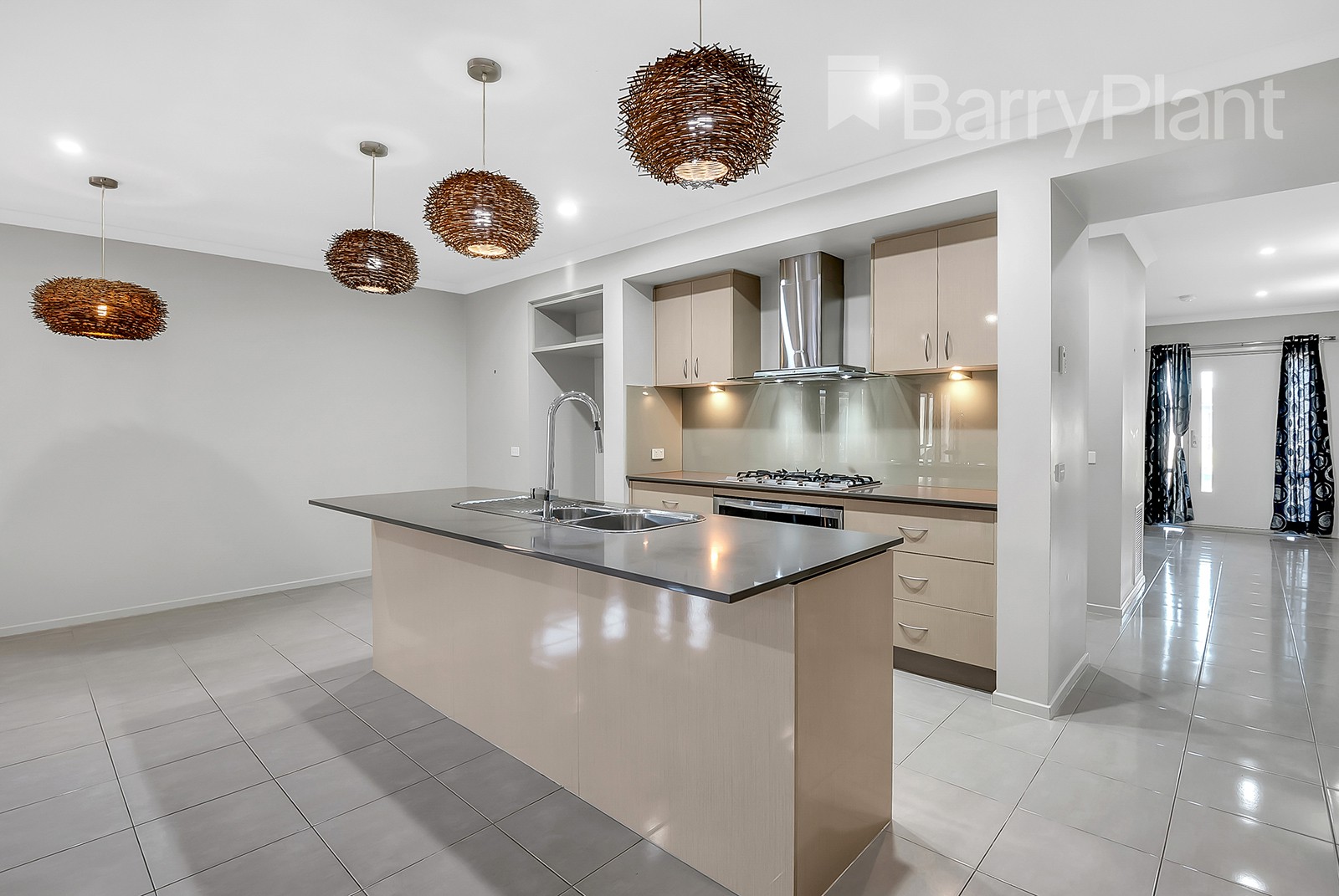 17 Doughty Road, Craigieburn, VIC 3064, Craigieburn - Thumbnail 2