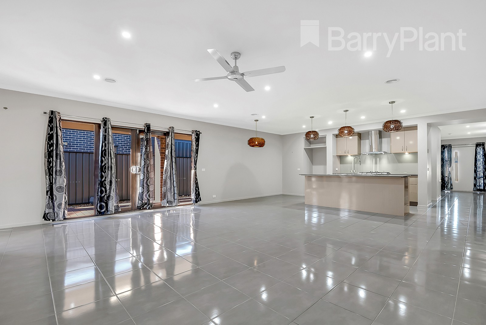 17 Doughty Road, Craigieburn, VIC 3064, Craigieburn - Thumbnail 4