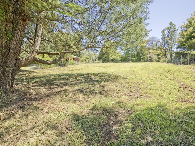 17 Emerald Lake Road, Emerald, VIC 3782 - Image - 05/12/2025