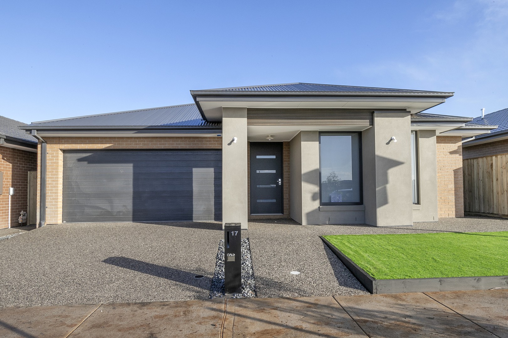 17 Erin Drive, Fraser Rise, VIC 3336 - Thumbnail 2 - 13/06/2024