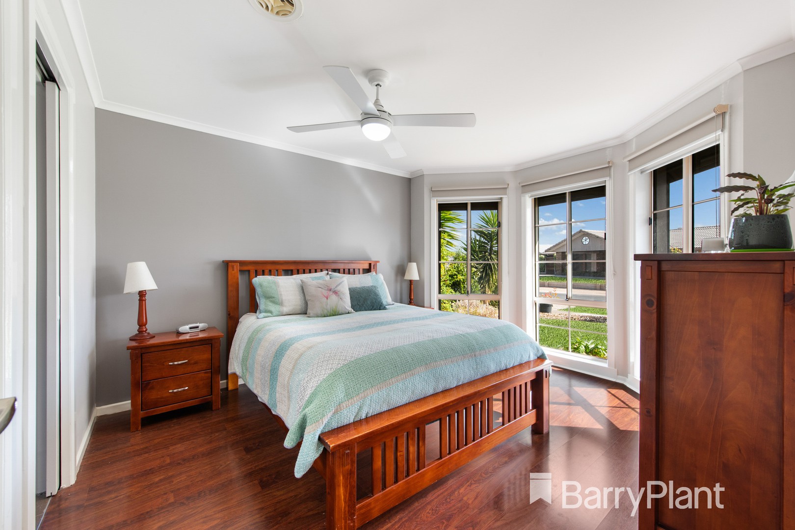 17 Ernest Close, Melton West, VIC 3337, Melton West - Thumbnail 3