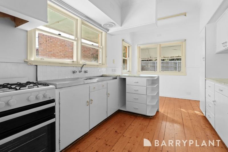 17 Fortescue Av, Seaford, VIC 3198, Seaford - Thumbnail 3